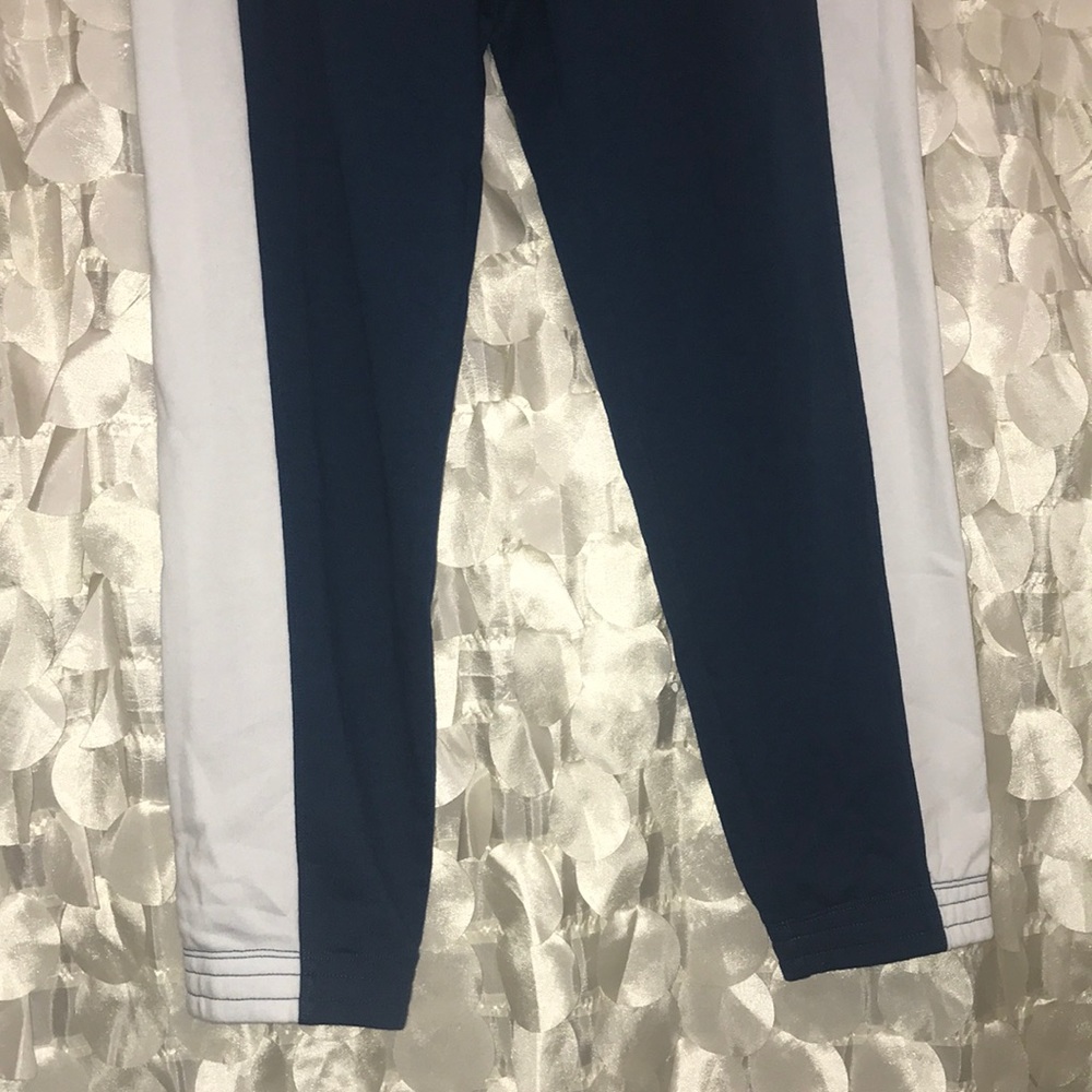 Pants - Picture 2 of 4